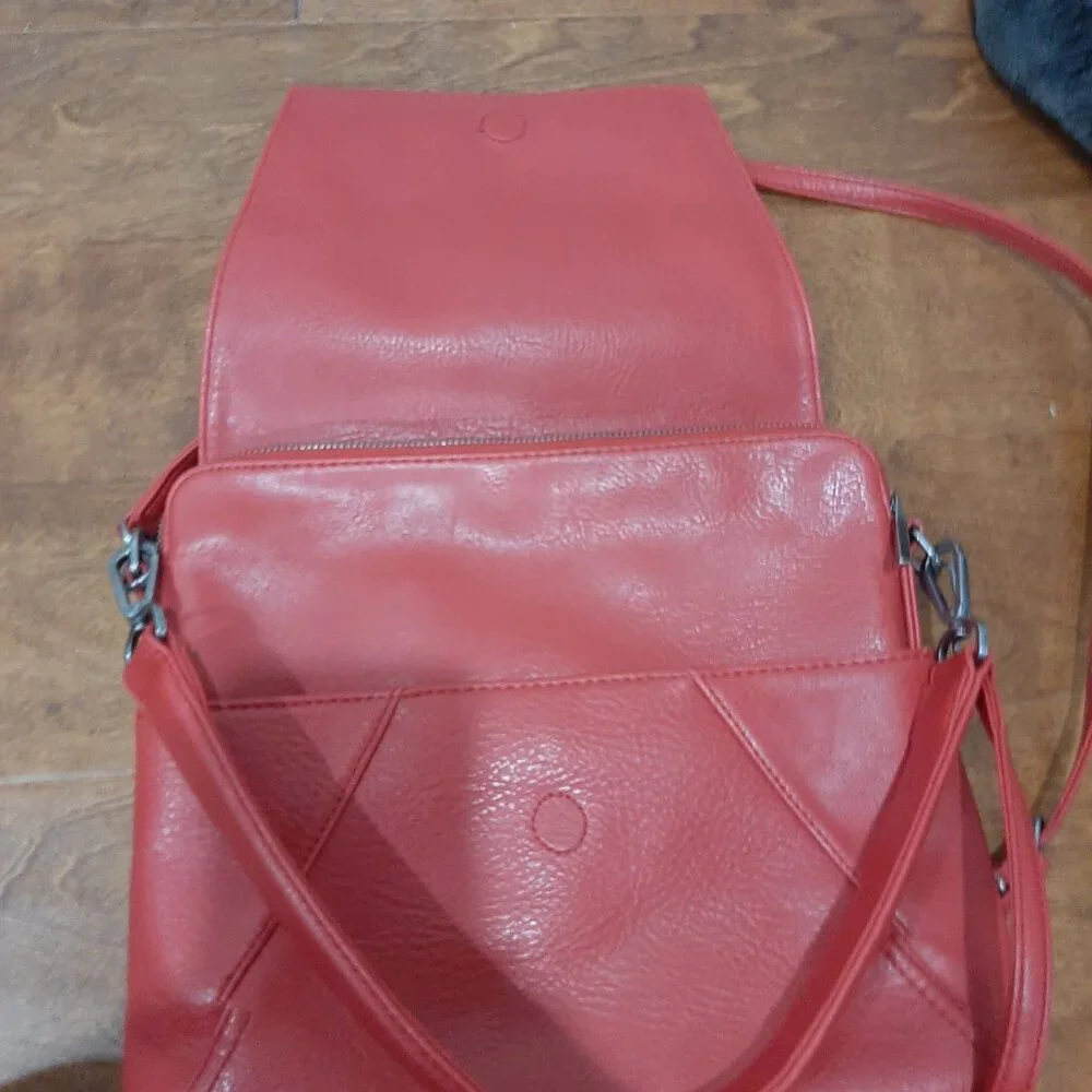 Matt & Natt vegan leather minimalist statement satchel bag - Picture 6 of 16